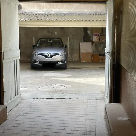 Appartement Plein Centre Du Puy En Velay Avec Parking *